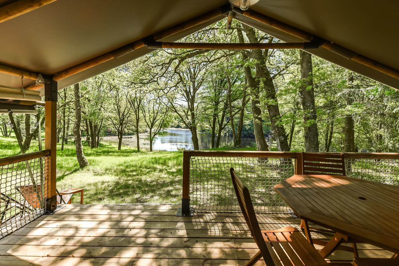 Les Etangs De Taysse Hotell Espagnac Exteriör bild