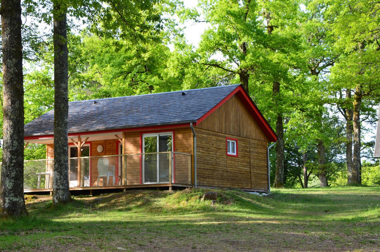 Les Etangs De Taysse Hotell Espagnac Exteriör bild