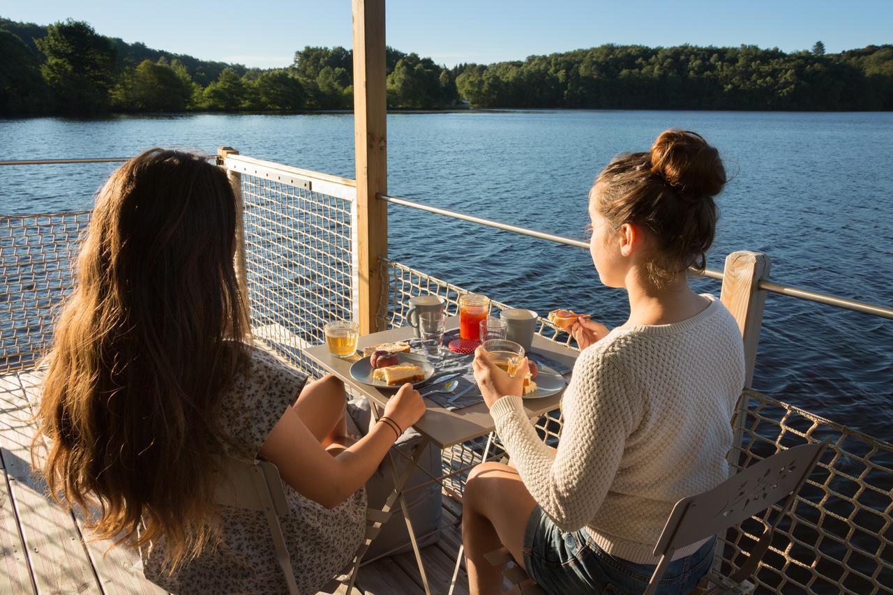 Les Etangs De Taysse Hotell Espagnac Exteriör bild