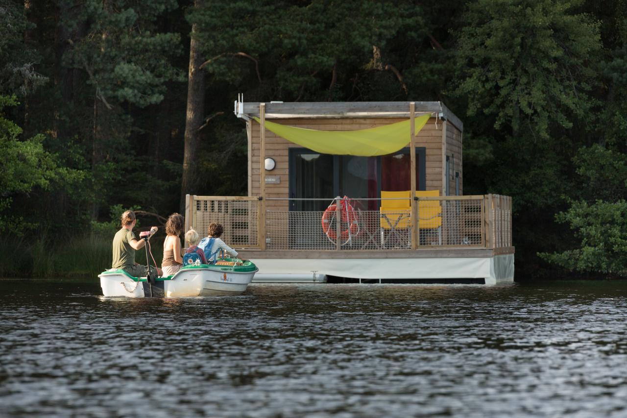 Les Etangs De Taysse Hotell Espagnac Exteriör bild